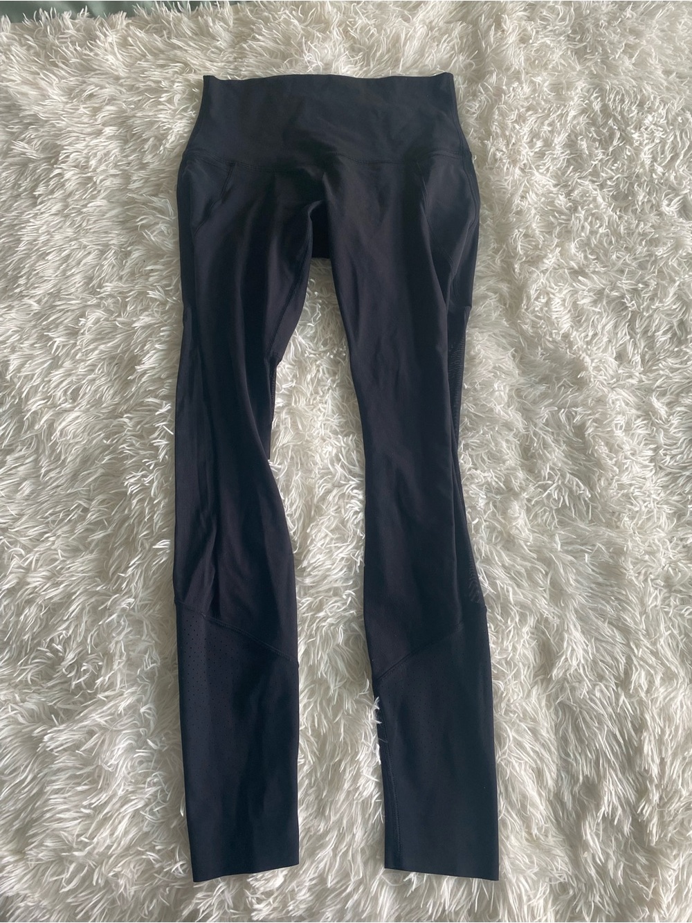 Lululemon Athletica Leggings with mesh panel detailing size 8